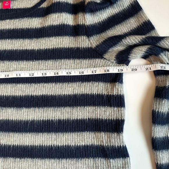 Vince Camuto Women Sweater Size M Navy Blue Gray Horizontal Striped Long Sleeve - Picture 4 of 7